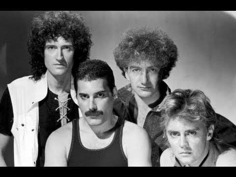 Queen – Under Pressure (Official Video)
