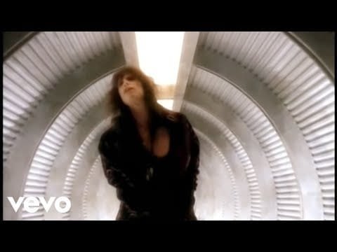 Aerosmith – Amazing (Official Music Video)