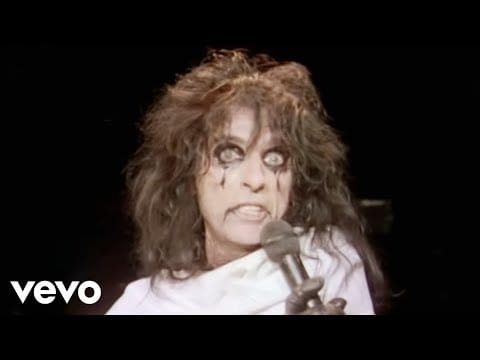 Alice Cooper – Ballad of Dwight Fry (from Alice Cooper: Trashes The World)