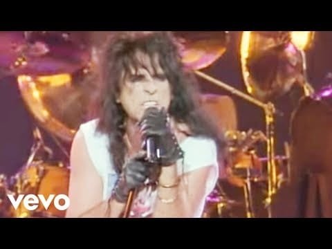Alice Cooper – No More Mr. Nice Guy (from Alice Cooper: Trashes The World)