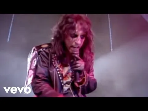 Alice Cooper – Only Women Bleed (from Alice Cooper: Trashes The World)