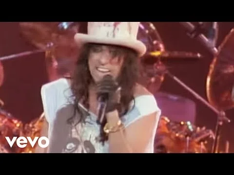 Alice Cooper – School's Out (from Alice Cooper: Trashes The World)